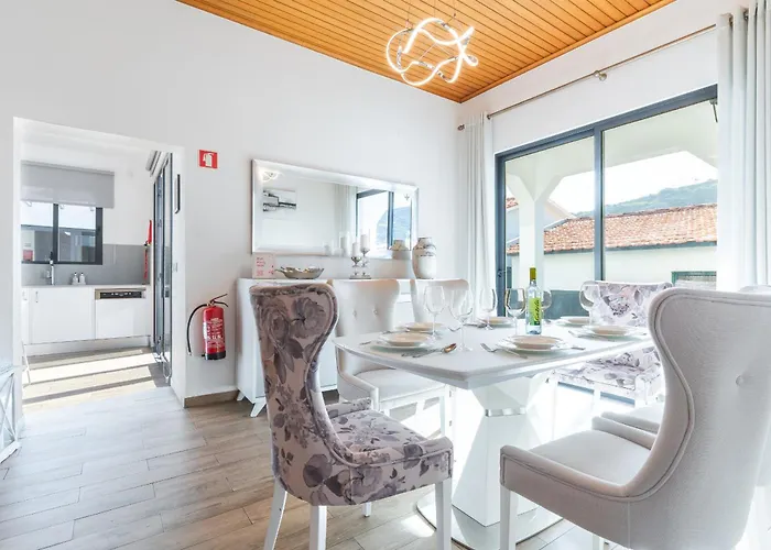 Magnolia By Atlantic Machico (Madeira)